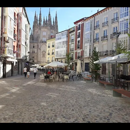 Precioso Al Lado De La Catedral *