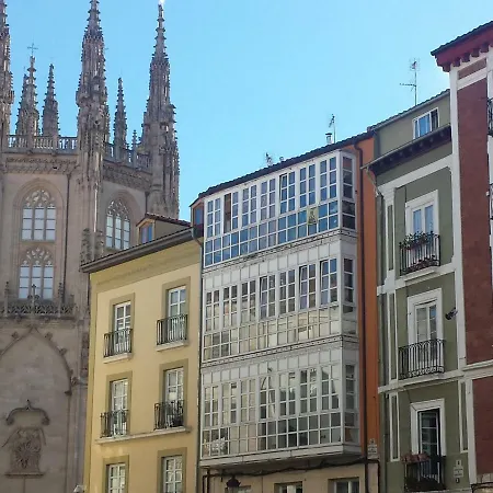 Daire Precioso Al Lado De La Catedral